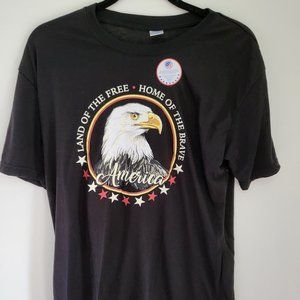 Tshirt with patriotic front artwork